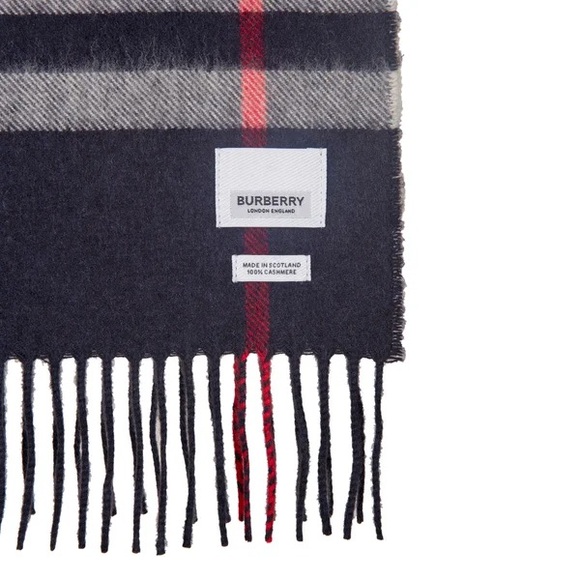 NWT Burberry Check Cashmere Scarf - Picture 3 of 10
